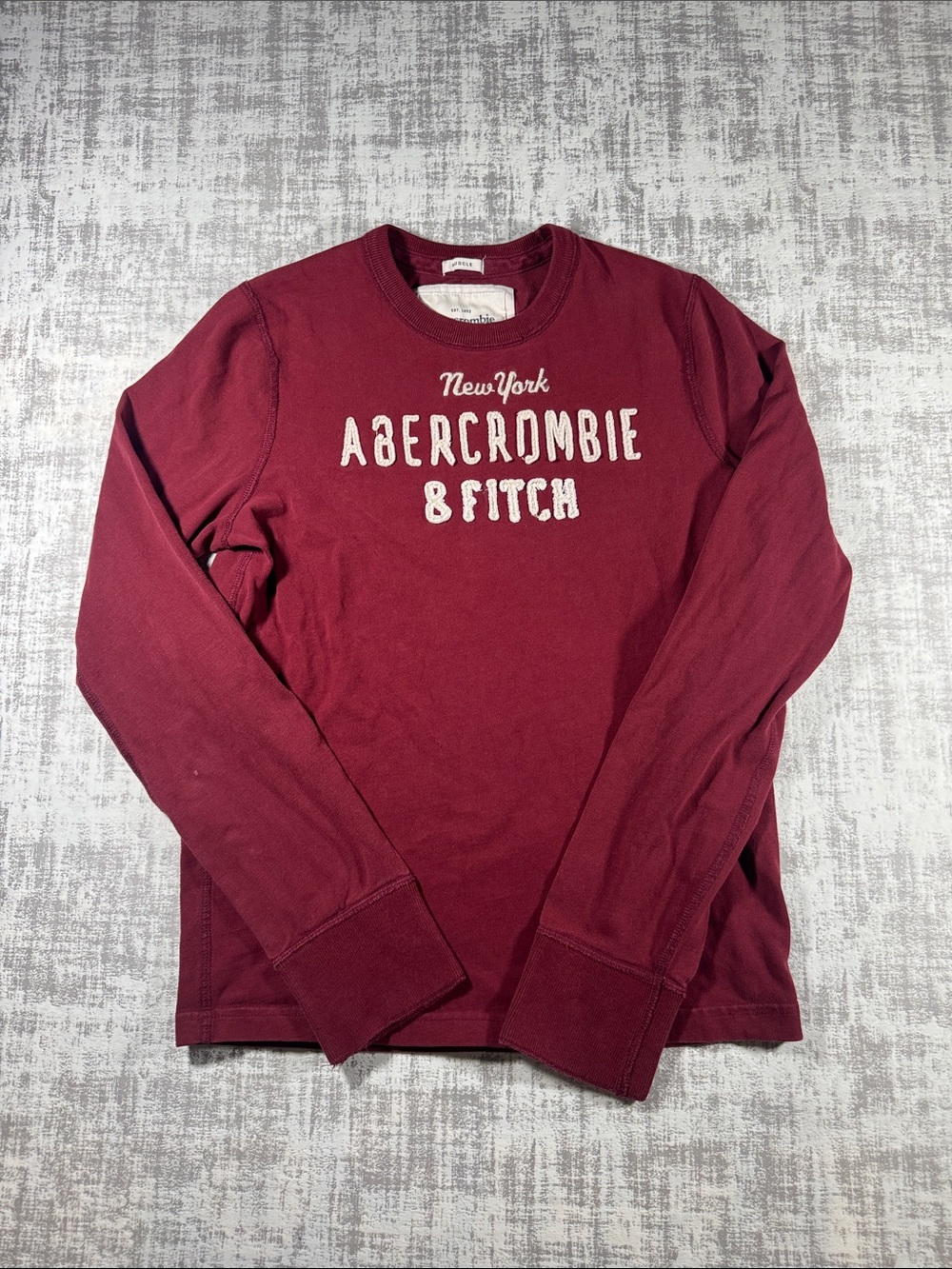 Vintage/Y2K Abercrombie & Fitch Men's Burgundy Long-Sleeve Logo Tee sz S